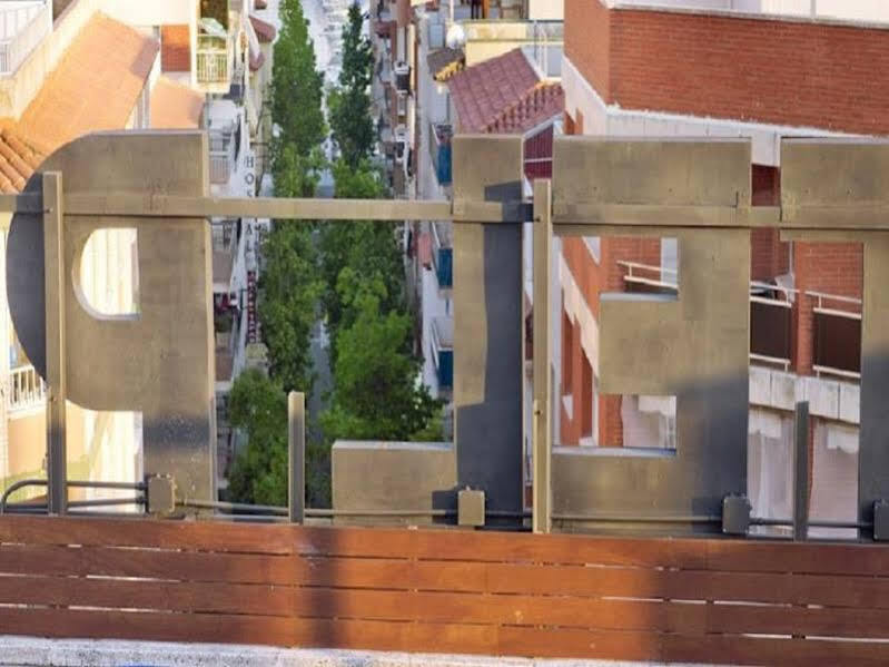 فندق بورت يوجيني كامبريلس المظهر الخارجي الصورة